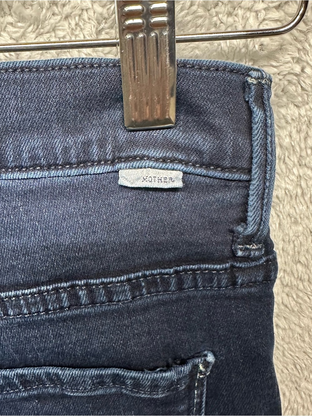 Mother The Hustler Roller Fray Flare Jeans Women’s Size 28 Dark Wash - Picture 3 of 11